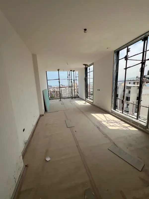 For Sale: Apartment in Dekweneh
