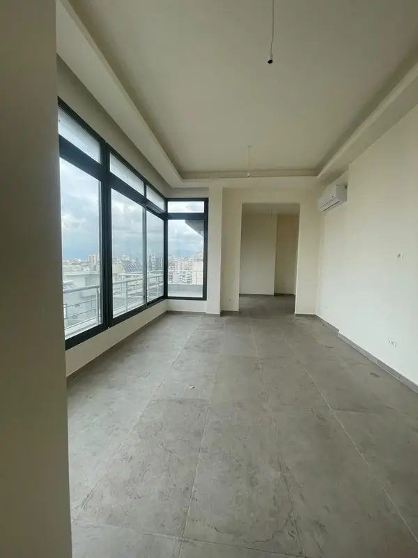 For Sale: Apartment in Verdun