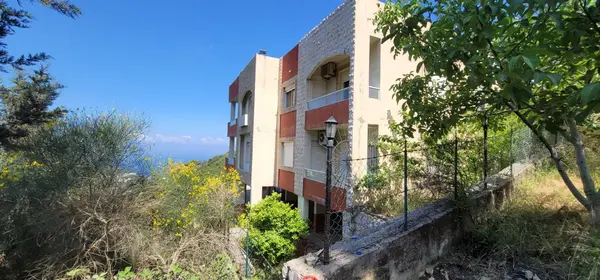 Building With Garden & Open View For Sale in Ghedras