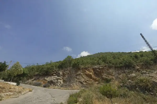 A 964 SQM Land For Sale in Douma