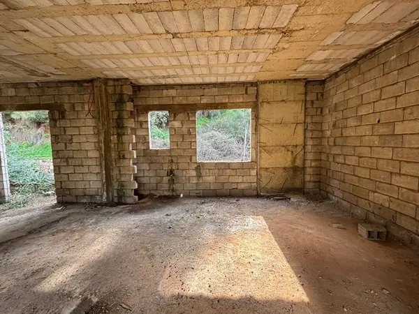 Core And Shell Villa With Garden For Sale In Aoukar