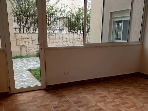 Apartment with Terrace & Sea View For Sale in New Fidar, Halat