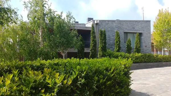 High-End Chalet with Open View For Sale in the Select Edelweiss Fakra Club