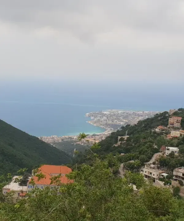 A 960 SQM Land For Sale in Maarab
