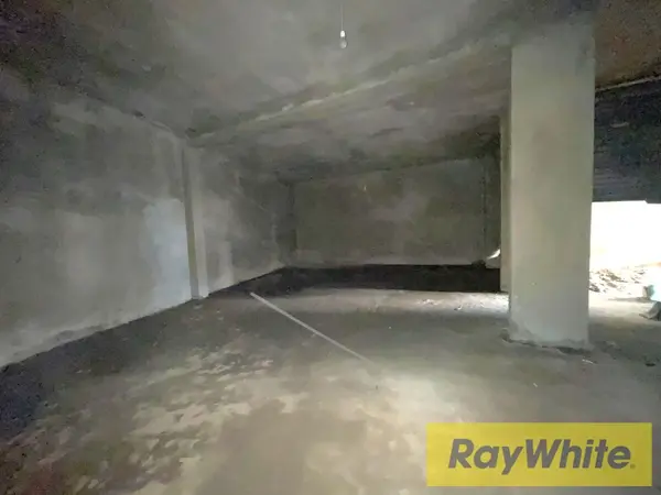 Warehouse For Sale In Dekwaneh – 550 Sqm