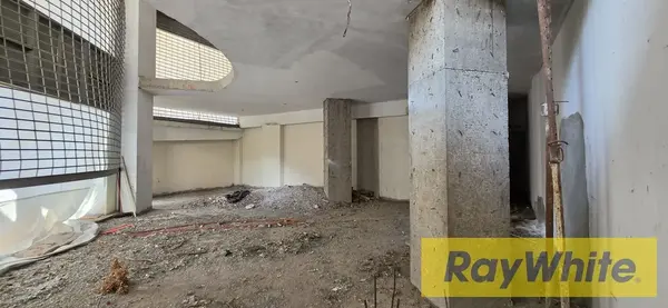 Showroom And Warehouse For Sale – Achrafieh/ Tabaris