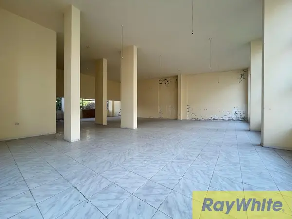Showroom For Sale In Hamra