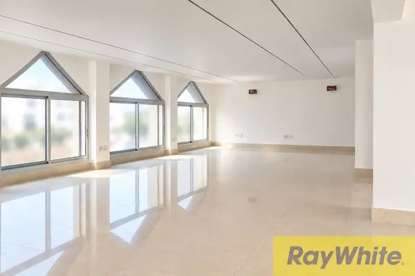 Showroom For Sale In Koraytem