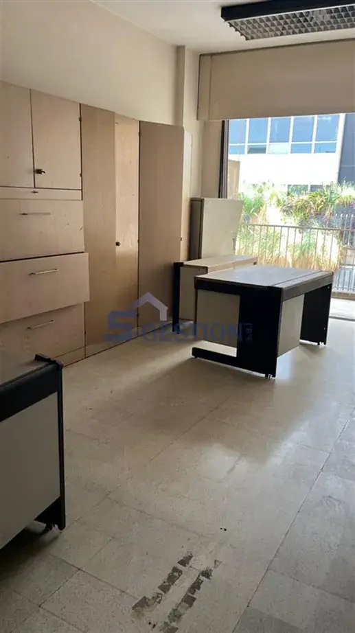 Office for Sale in Saifi