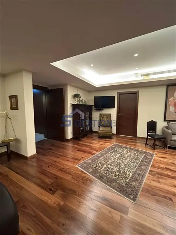Office for Sale in Mar Takla
