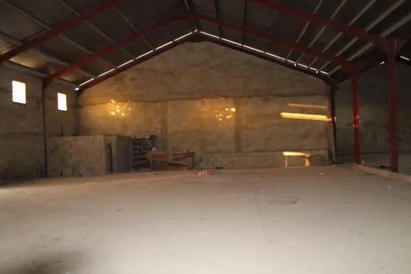 Reiit warehouse suitable for a factory with 4000 sqm land for Sale Ref#128
