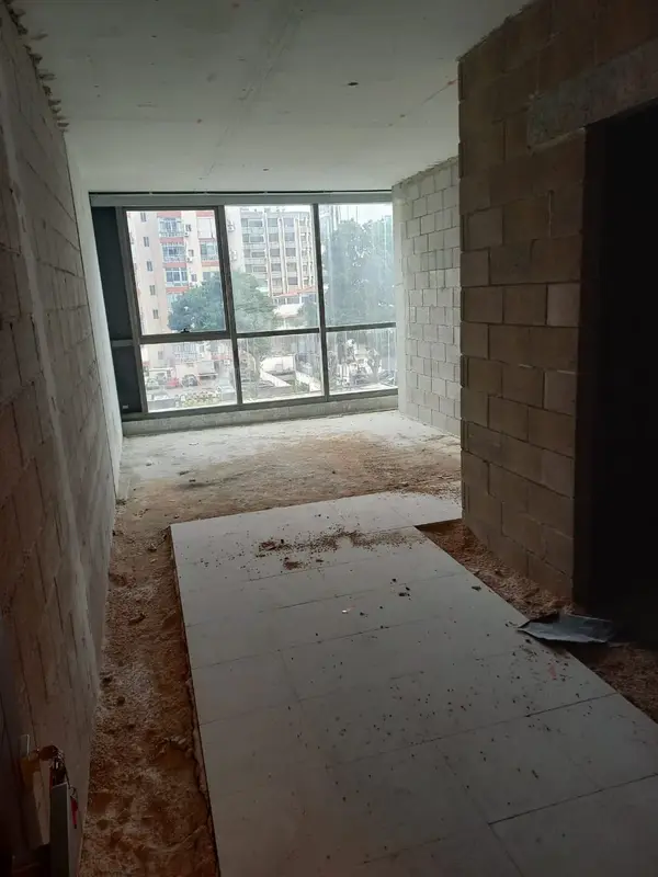 Dekwaneh office 60 sqm core and shell for Sale prime location #2722