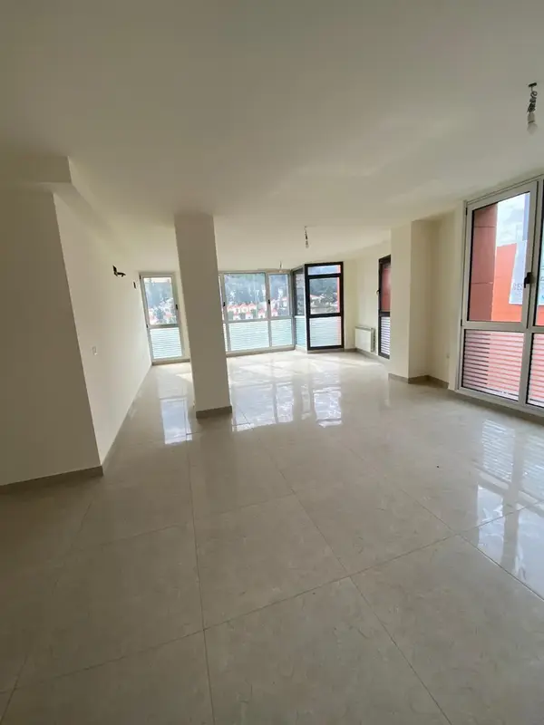 Office 80 sqm for Rent in zahle boulevard Ref#4831