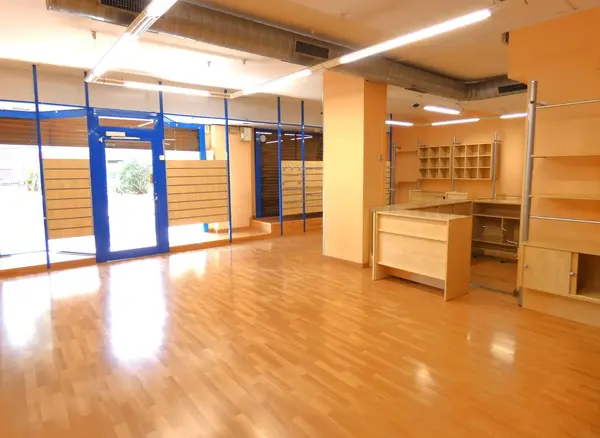 Spain shop in Barcelona, prime location UNIQUE OPPORTUNITY PR-00213
