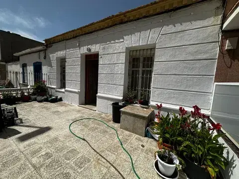 Spain get your residency! house 2nd line to beach need renovation 00220