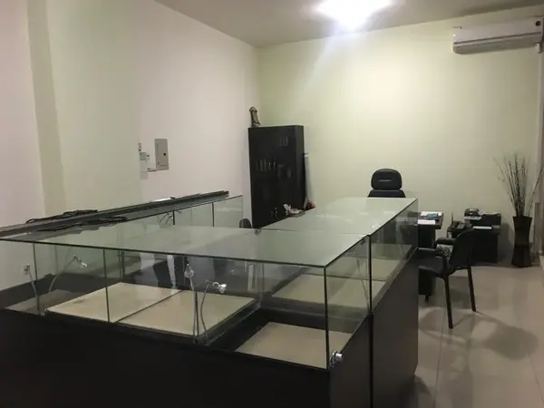 Shop for rent in Hazmieh