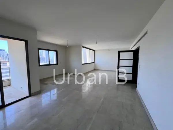 Modern Apartment in Prime Location, Hamra